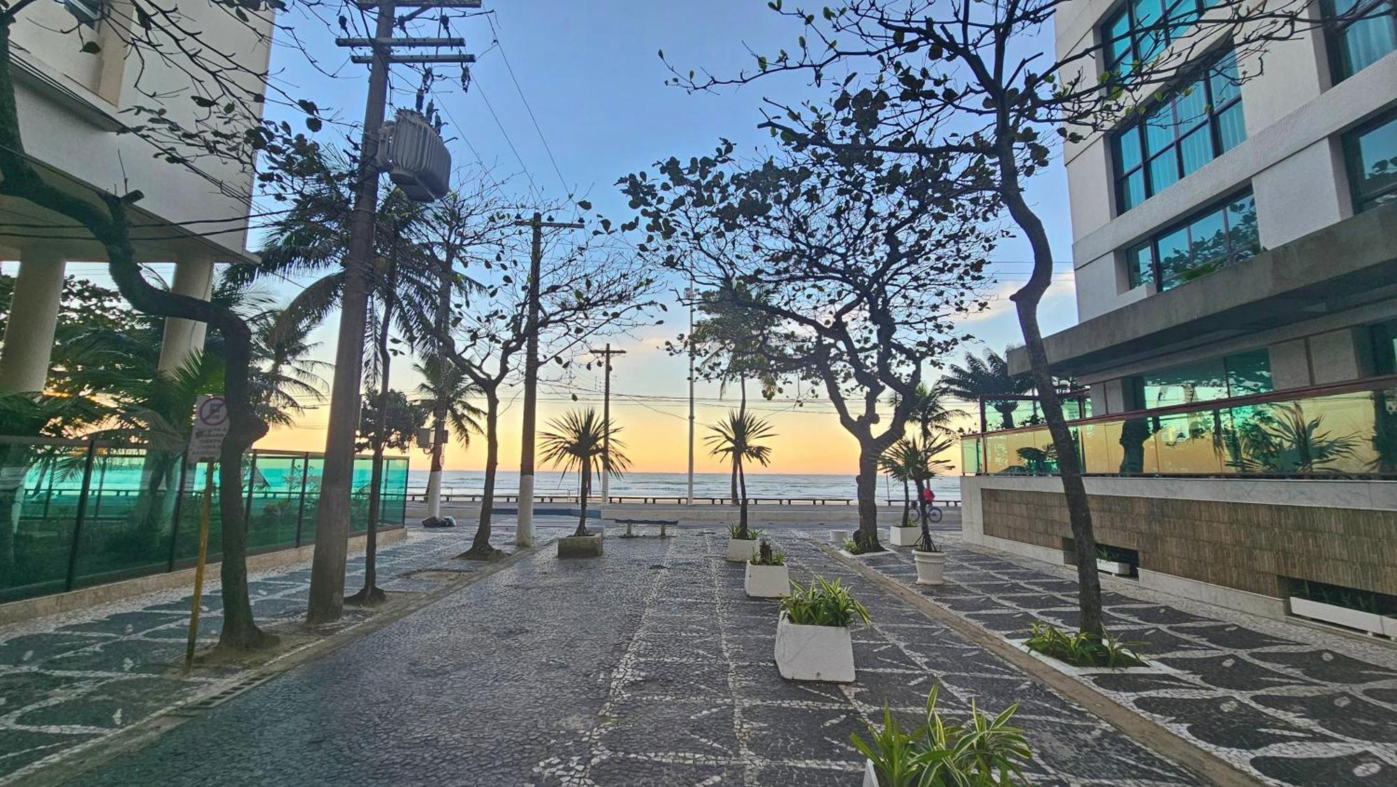 Lindo Apto - Perto Da Praia - Ac - Pitangueiras Apartment Guaruja Exterior photo